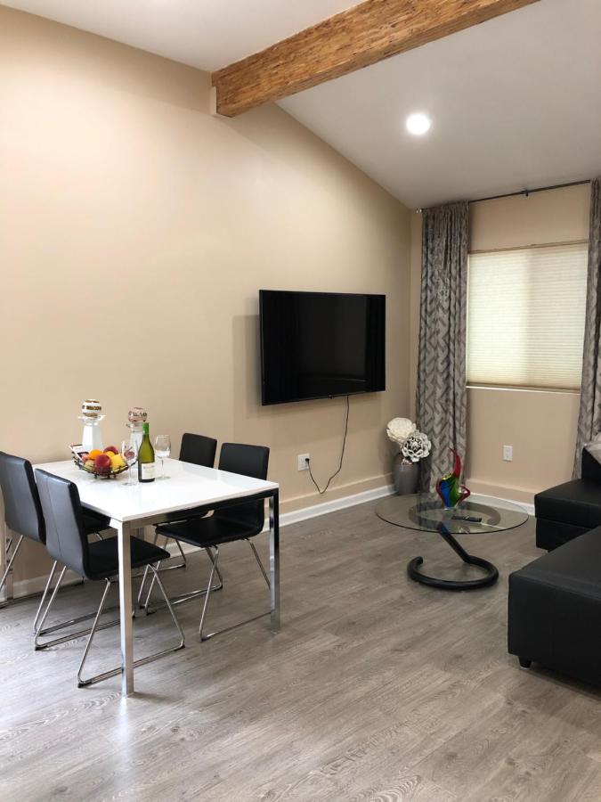 Holiday home New Contemporary In Studio City Hills *